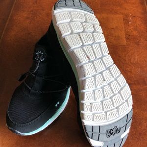Ryka tennis shoes size 10.